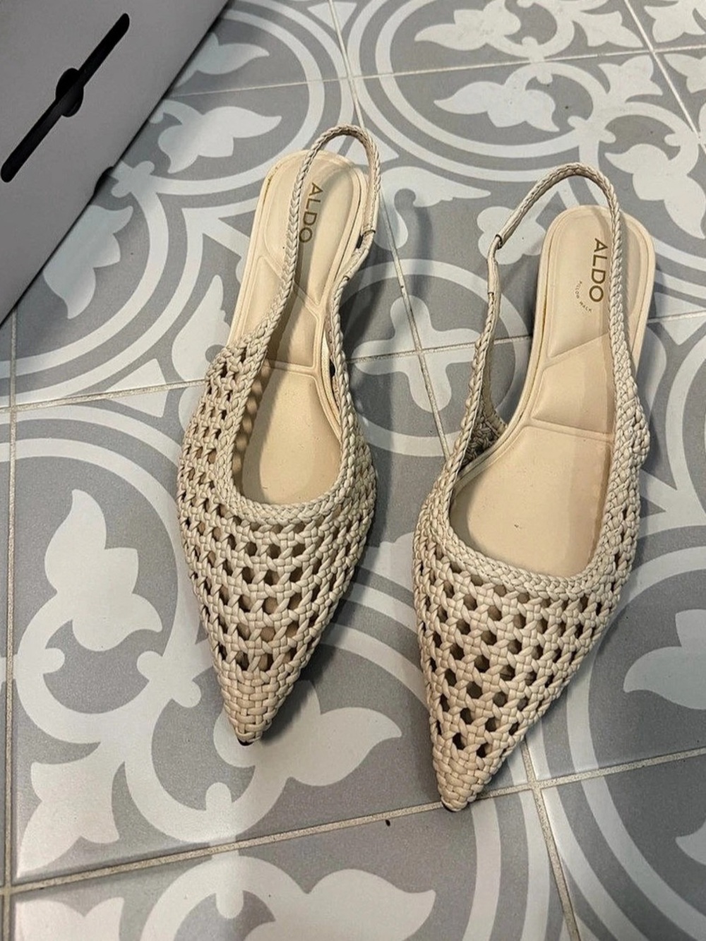 Aldo Violetta Crochet Pointed-Toe Heels US 8.5 Like New